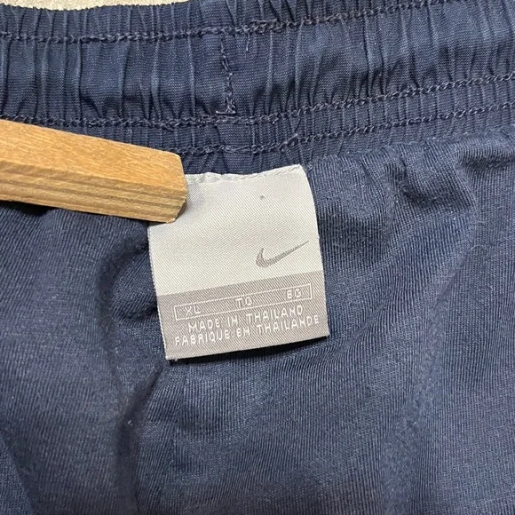 Vintage Y2K Nike silver tag tshirt and baggy track pants bundle, good condition - Picture 13 of 13